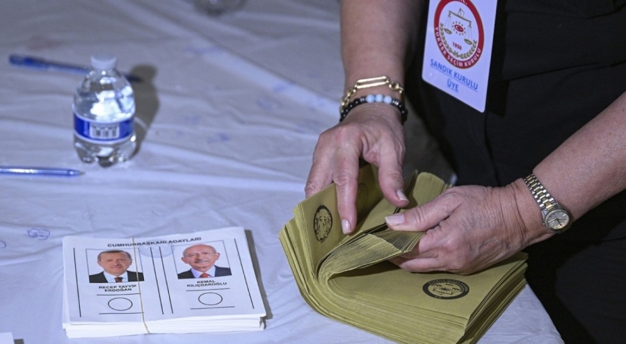 Türkiye yarın sandık başına gidiyor!