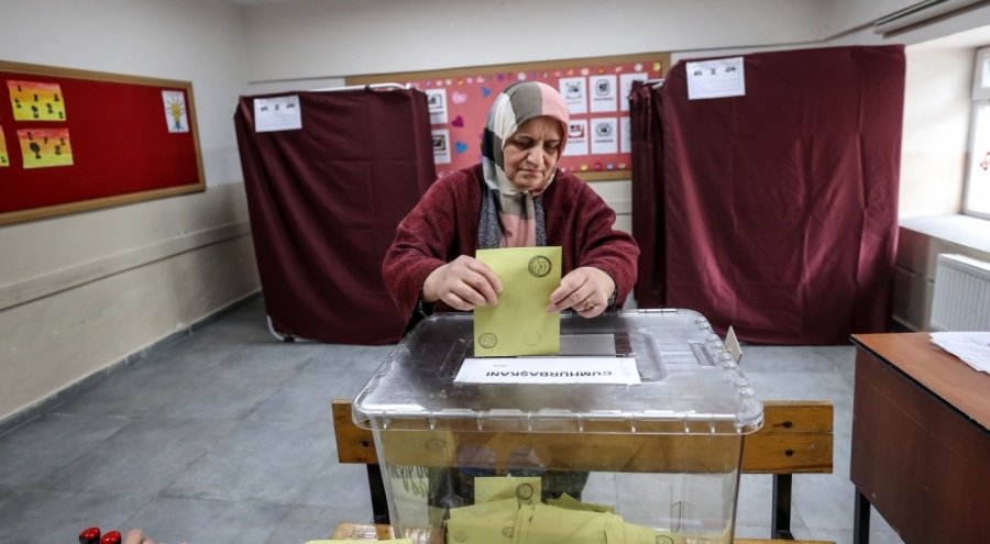 Bursa Cumalıkızık'ta seçmen sandık başında