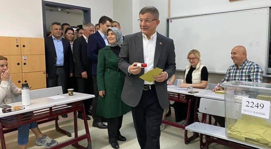 Davutoğlu'nun sandığından Kılıçdaroğlu çıktı