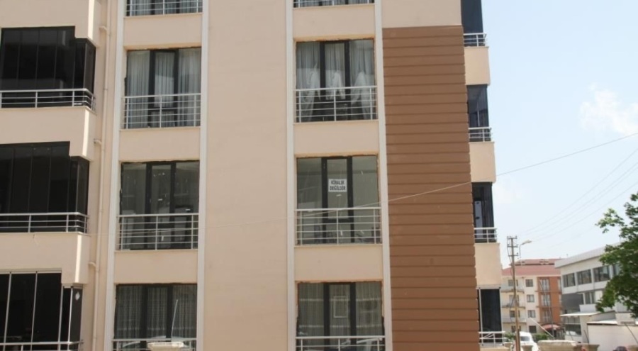 'Kiralık değildir' yazısı! Fiyatlar fırladı, vatandaşlar ev bulamıyor