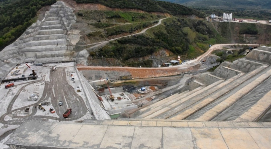 Bursa Karacabey'de Gölecik Barajında çalışmalar sürüyor