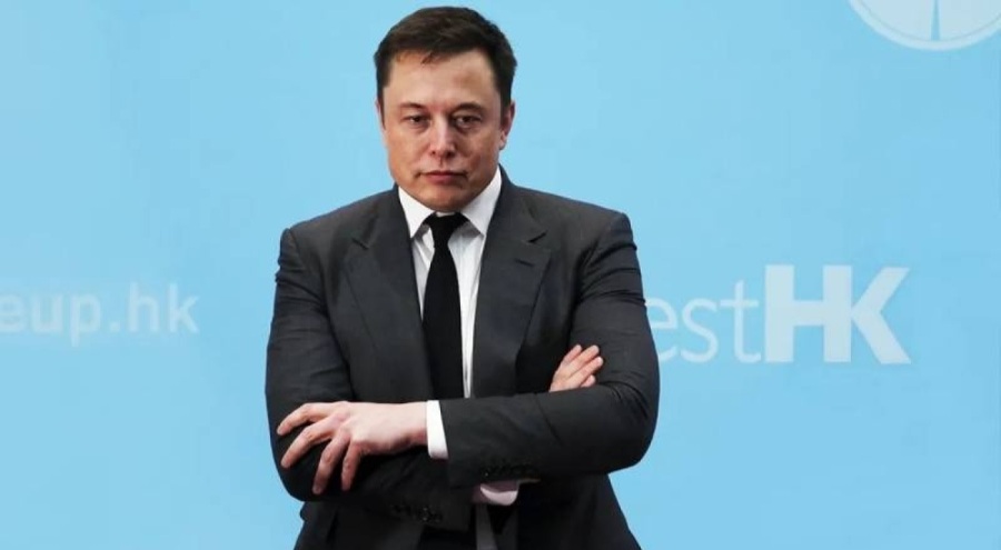 Elon Musk yeniden dünyanın en zengin ismi oldu
