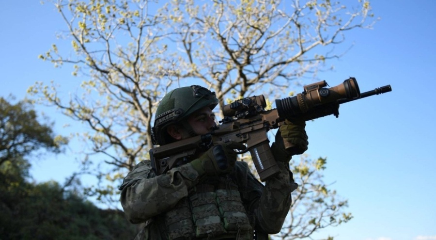 Pençe operasyonunda 3 terörist teslim oldu