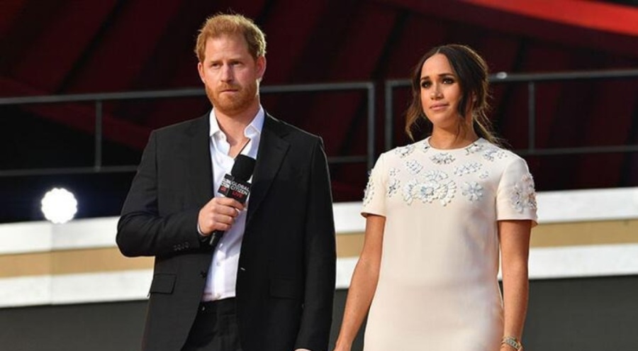 Prens Harry ve Meghan Markle artık Kraliyet anılarını satamayacaklar!