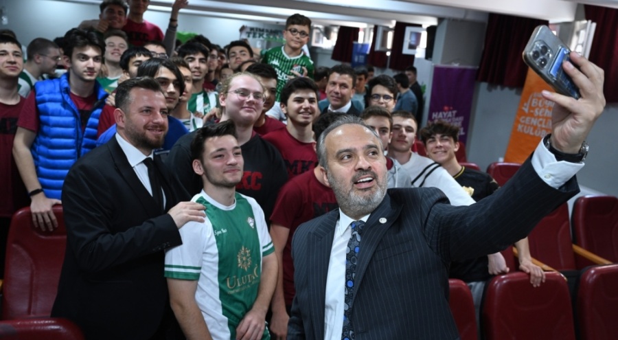 Başkan Aktaş öğrencilerle bir araya geldi