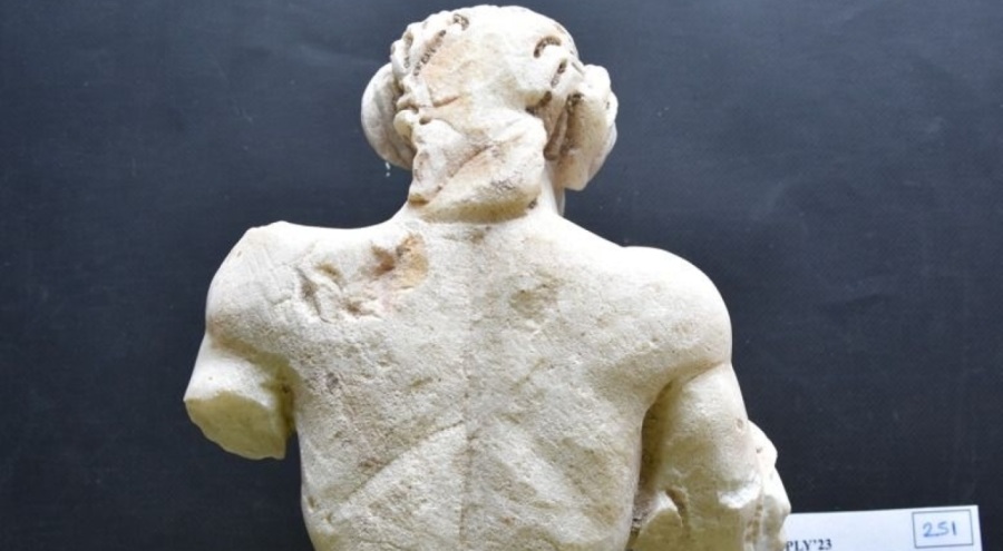 İBB binası karşısında 1700 yıllık heykel bulundu