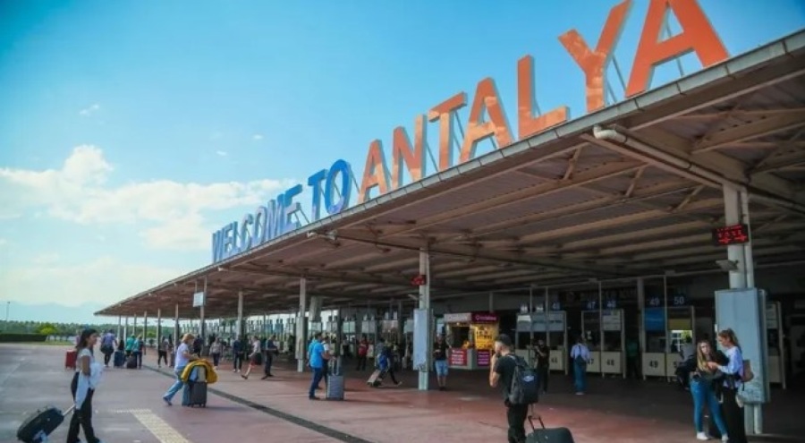 Antalya'ya turist akını!