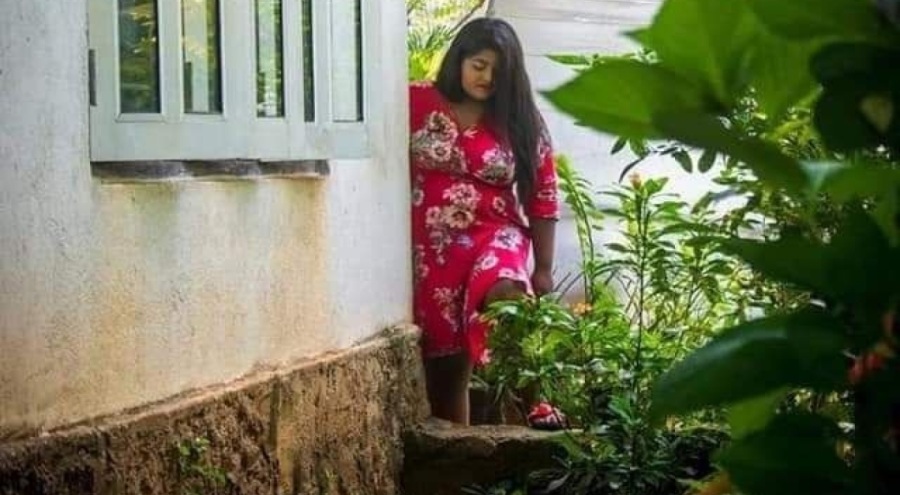 Çok konuşulan aşk hikayesi: Kobra yılanına dikkat!