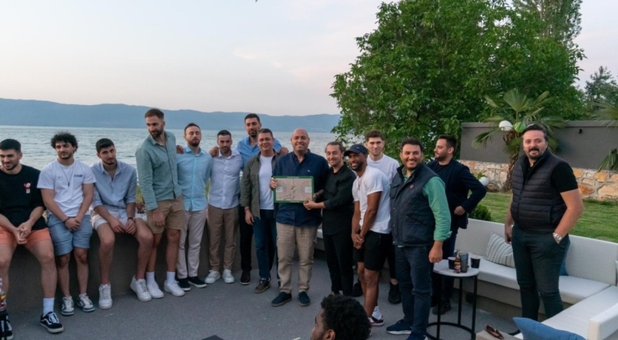 Bursaspor, sezon kapanış yemeği düzenledi