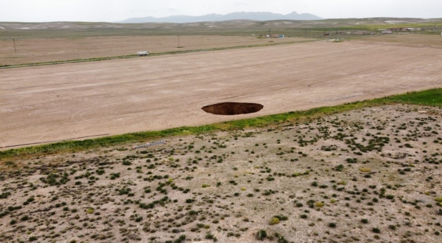 Konya Karapınar'da yeni obruk meydana geldi