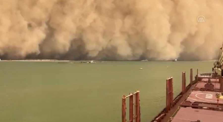 Mısır'da kum fırtınası can aldı!