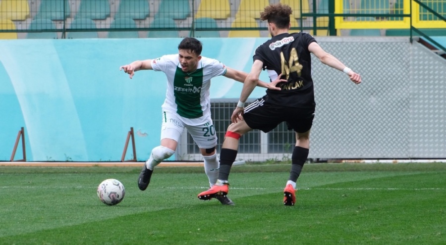 Bursaspor gol talihsizliğini bu sezon da yıkamadı