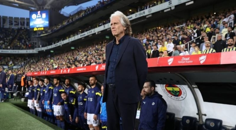 Fenerbahçe, Jorge Jesus'un alternatiflerini belirliyor