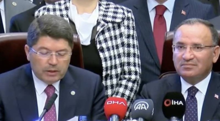 Adalet Bakanı Yılmaz Tunç, görevi Bekir Bozdağ'dan devraldı