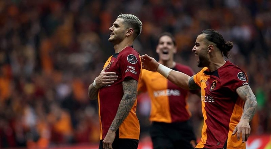 Icardi Galatasaray'da tarihe geçti