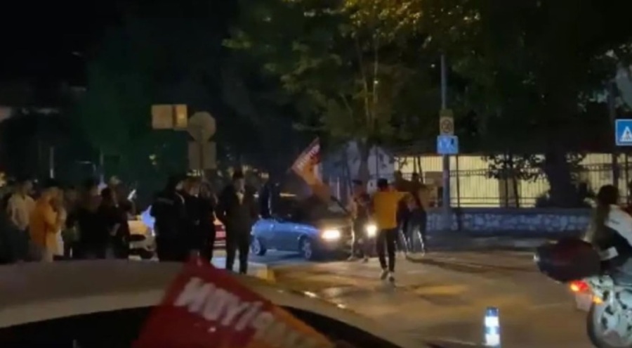 Şampiyonluk kutlaması sırasında kan aktı