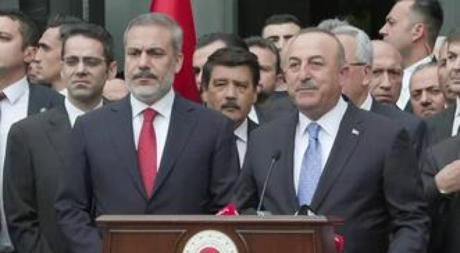 Dışişleri Bakanlığı'nda devir teslim töreni: Hakan Fidan görevi devraldı