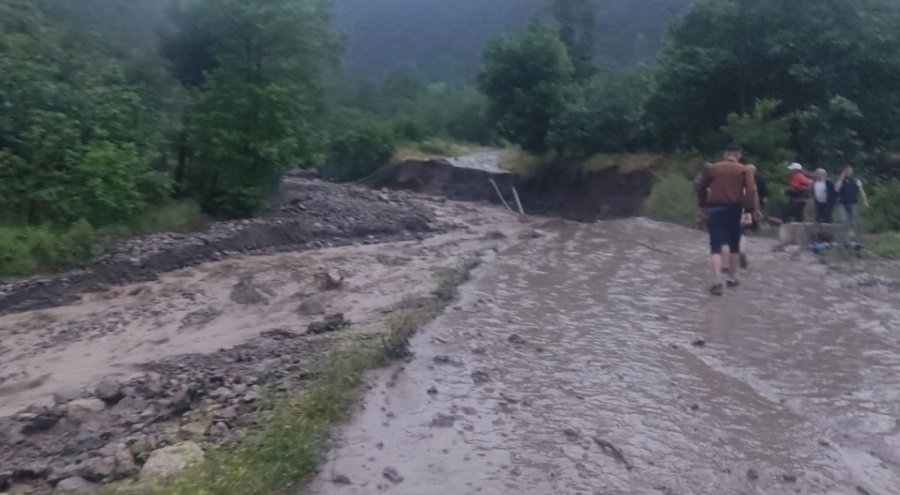 Amasya'da selde kaybolan iki kişiden birinin cansız bedenine ulaşıldı