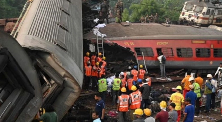 Hindistan'daki tren kazasına ilişkin soruşturma başlatıldı