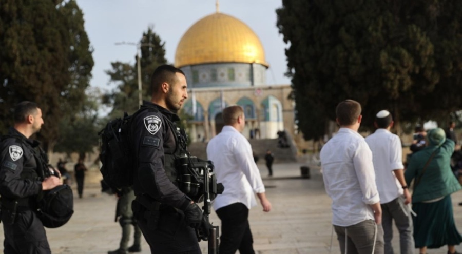 Mescid-i Aksa'ya baskın