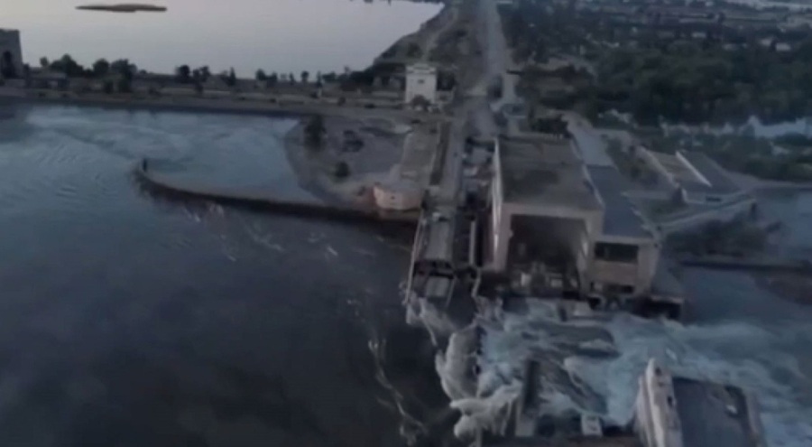 Avrupa Birliği: Ukrayna'daki baraj saldırısı savaş suçudur