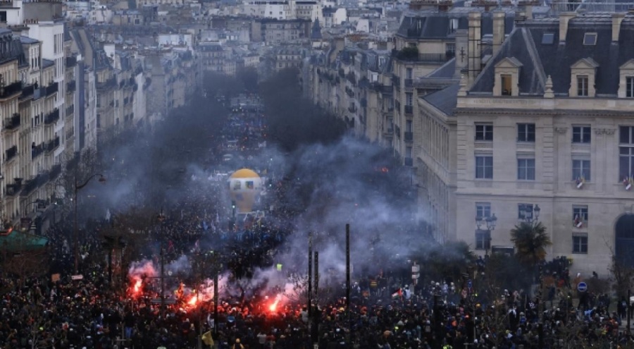 Fransa'da emeklilik reformuna karşı 14'üncü protesto