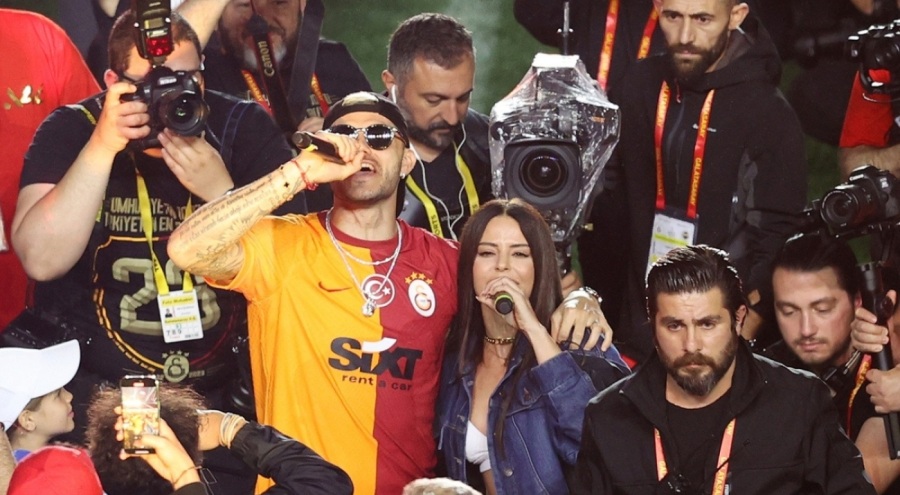 Wanda Nara Simge Sağın'ı paylaştı