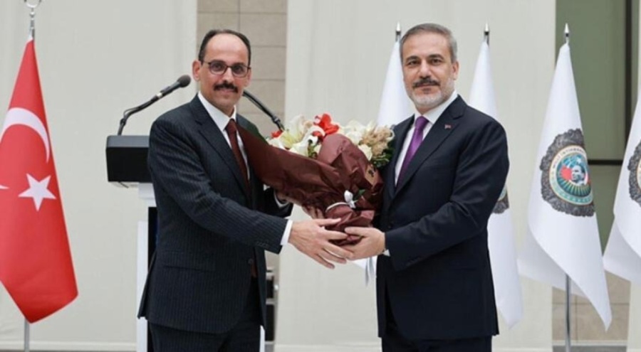 MİT'te devir teslim! Kalın görevi devraldı