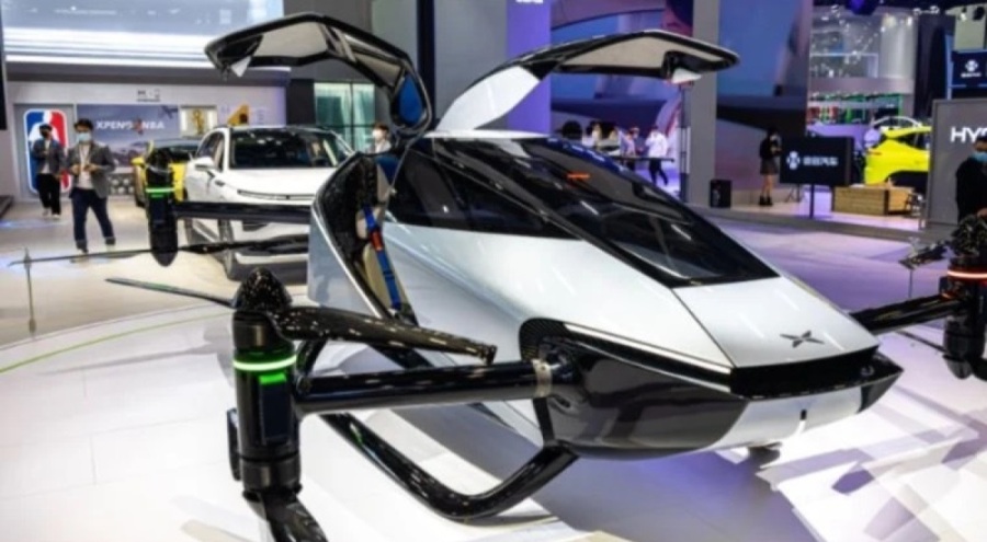 Çin'de "uçan araba" uçuş testi gerçekleştirildi