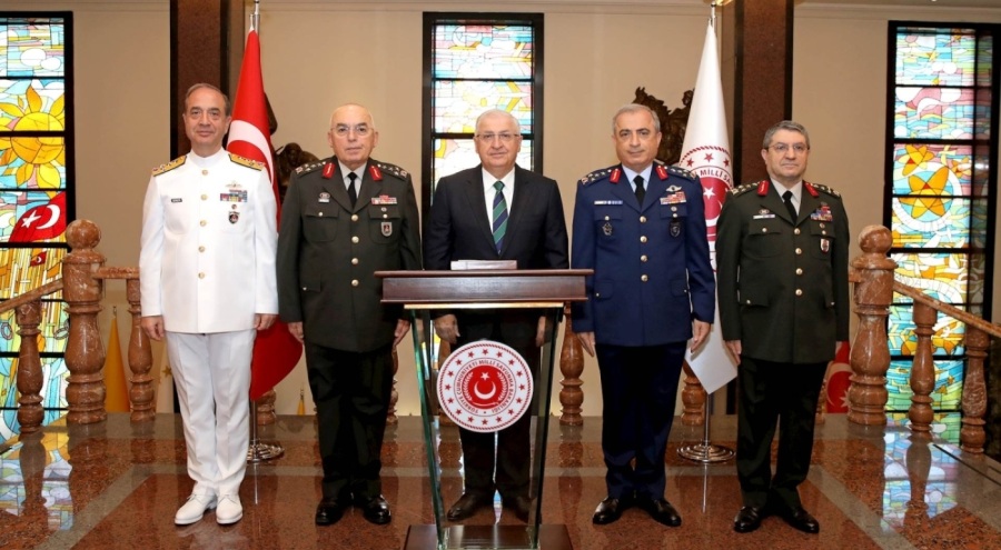 Bakan Yaşar Güler, TSK komuta kademesini kabul etti