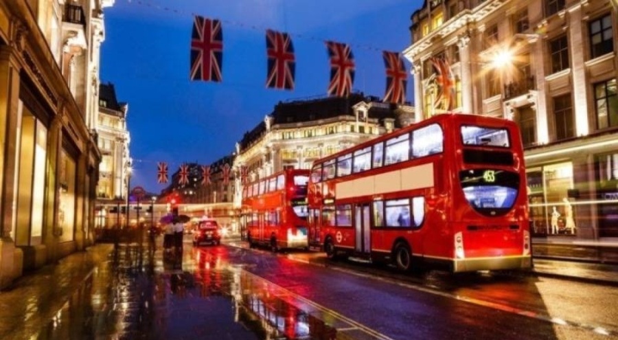 İngiltere'de konut fiyatları 11 yıl sonra ilk kez geriledi