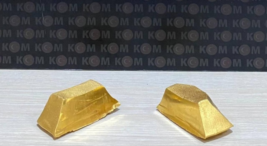 Yasa dışı yollarla ülkeye getirilen iki külçe altına el konuldu