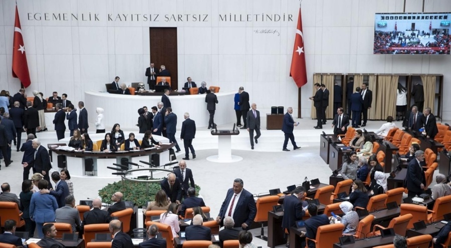 Meclis yeni başkanını seçiyor...