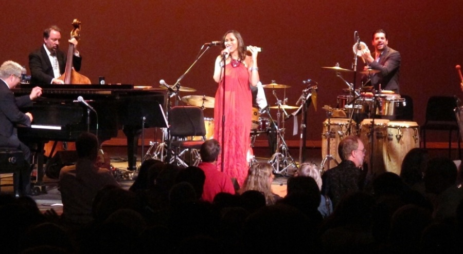 Pink Martini 30 Haziran'da İstanbul'da  konser verecek