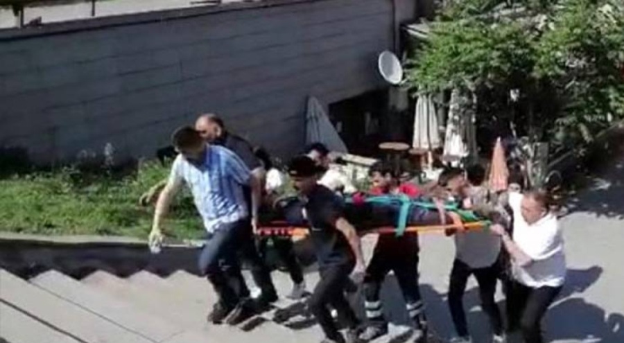 Karabük'te Millet Bahçesi inşaatından düşen işçi yaralandı