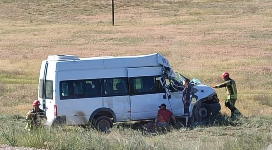 Ankara'da işçi servisi şarampole yuvarlandı