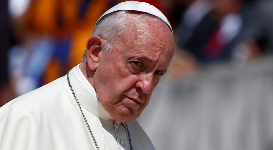 Papa Francis'in ameliyatı 3 saat sürdü