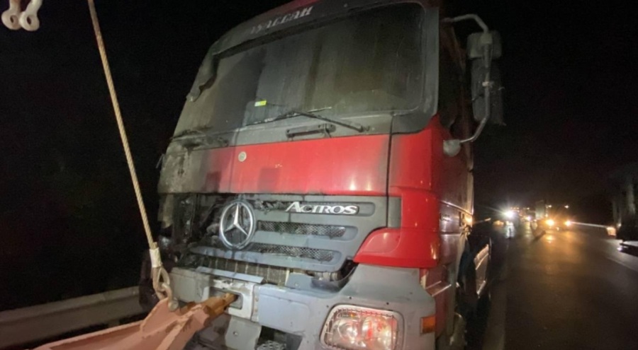 TEM'de tır alev alev yandı