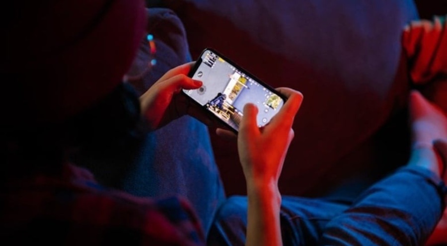 Oyun bağımlısı genç ailesinin birikimini bitirdi