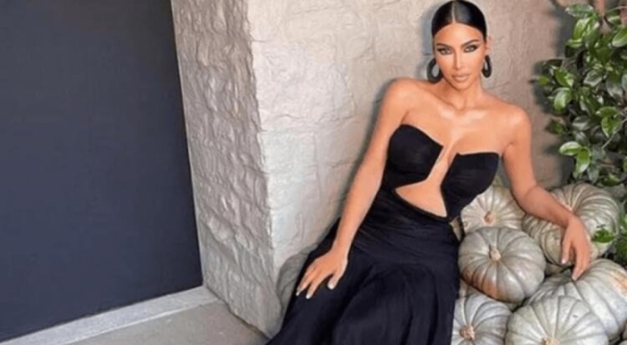 Kardashian yeni bir aşka yelken açtı!