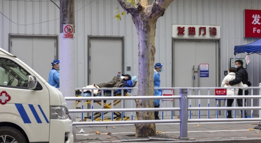 Çin'de yeni COVID-19 salgını dalgası