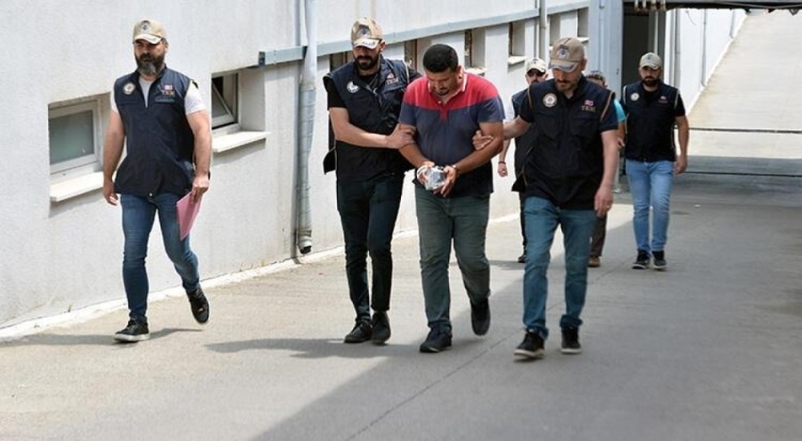 Adana'da yurt dışına kaçış hazırlığı yapan FETÖ'cülere operasyon