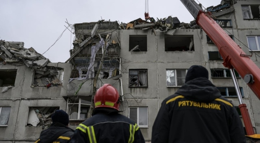 Voronej şehrindeki binaya İHA düştü: 3 yaralı