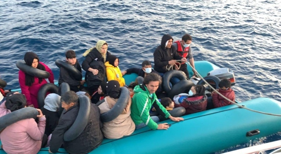 107 düzensiz göçmen kurtarıldı