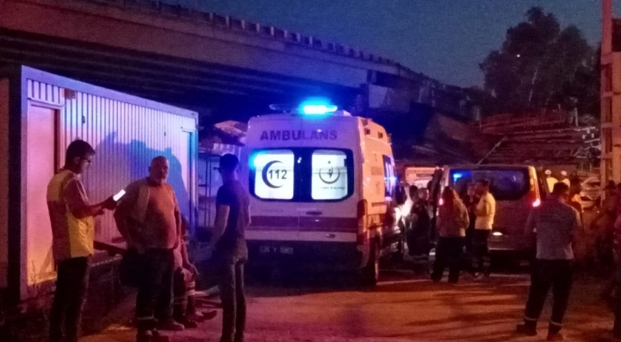 Beton mikseri, metro inşaat alanına uçtu: Sürücü hayatını kaybetti