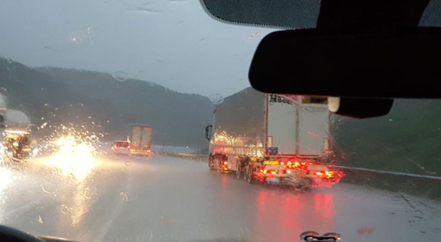 Erzincan'ı dolu vurdu