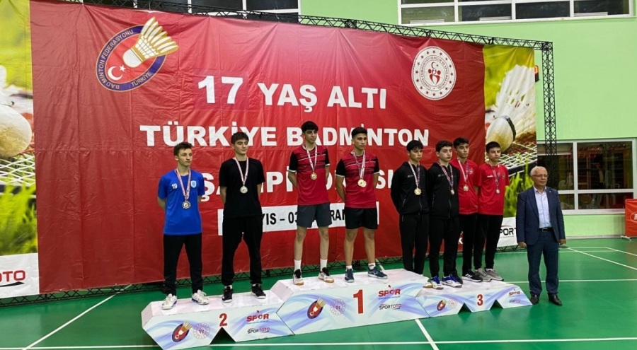 Bursa Osmangazili sporcudan altın madalya