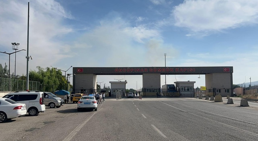 Öncüpınar Sınır Kapısı bölgesindeki boş araziye 5 roket düştü