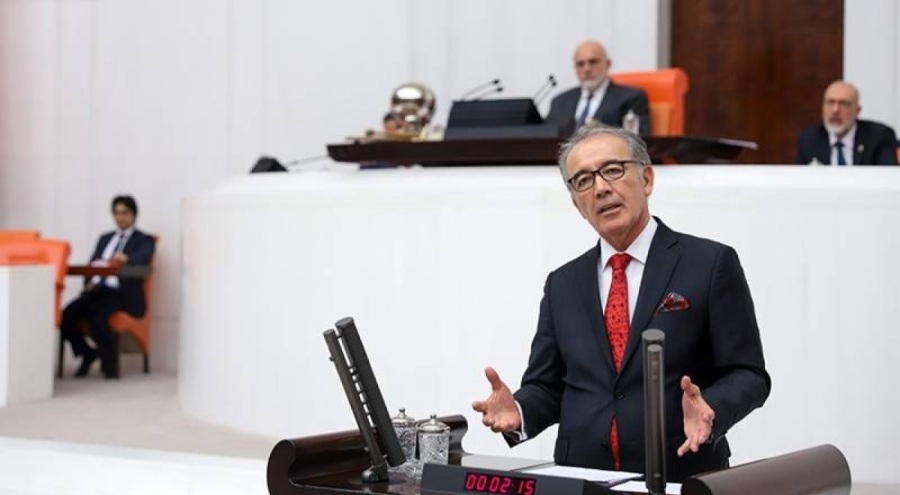 Ahat Andican, İYİ Parti'den istifa etti: Çalışabilme imkânı kalmadı