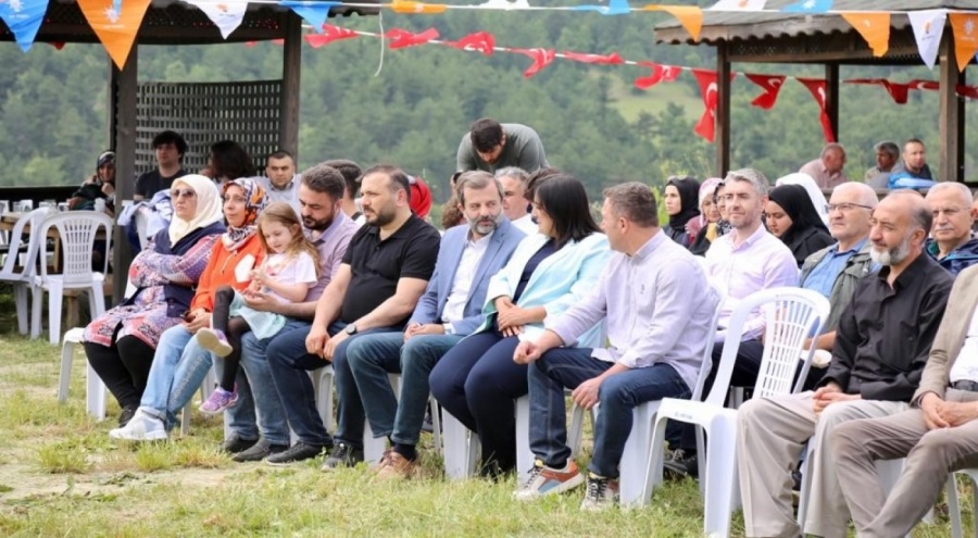 Bursa Gürsu AK kadro Arenalin Park'ta bir araya geldi